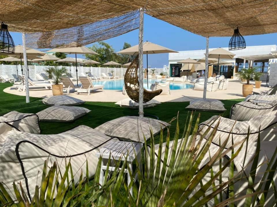 Del Rey Hotel Paralía Eksteriør billede