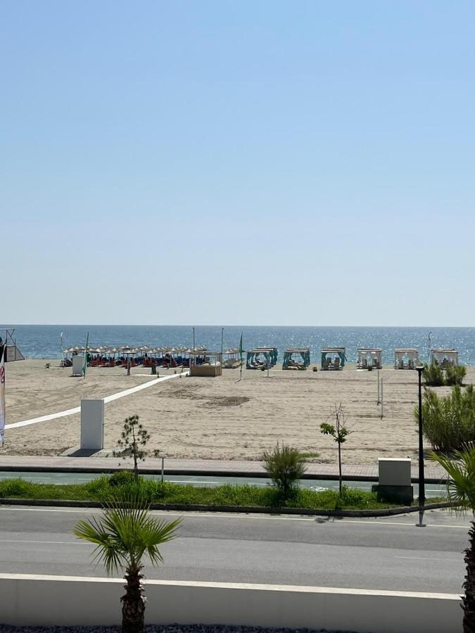 Del Rey Hotel Paralía Eksteriør billede